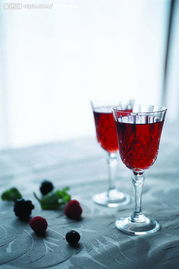 水為舟，脂為岸 科學飲水時間表，助力健康減重之旅